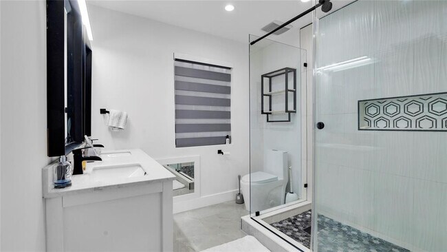 Building Photo - 6290 W 16th Ave