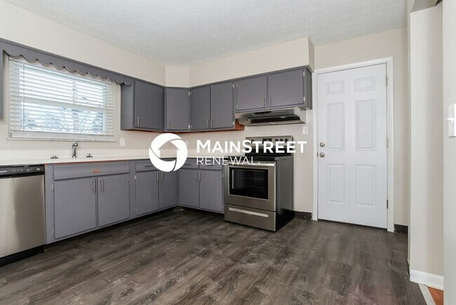 Building Photo - 3 Bedroom Pet-Friendly Home in Columbus, O...