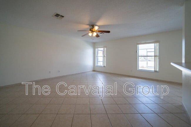 Building Photo - 1215 Kempton Chase Pkwy