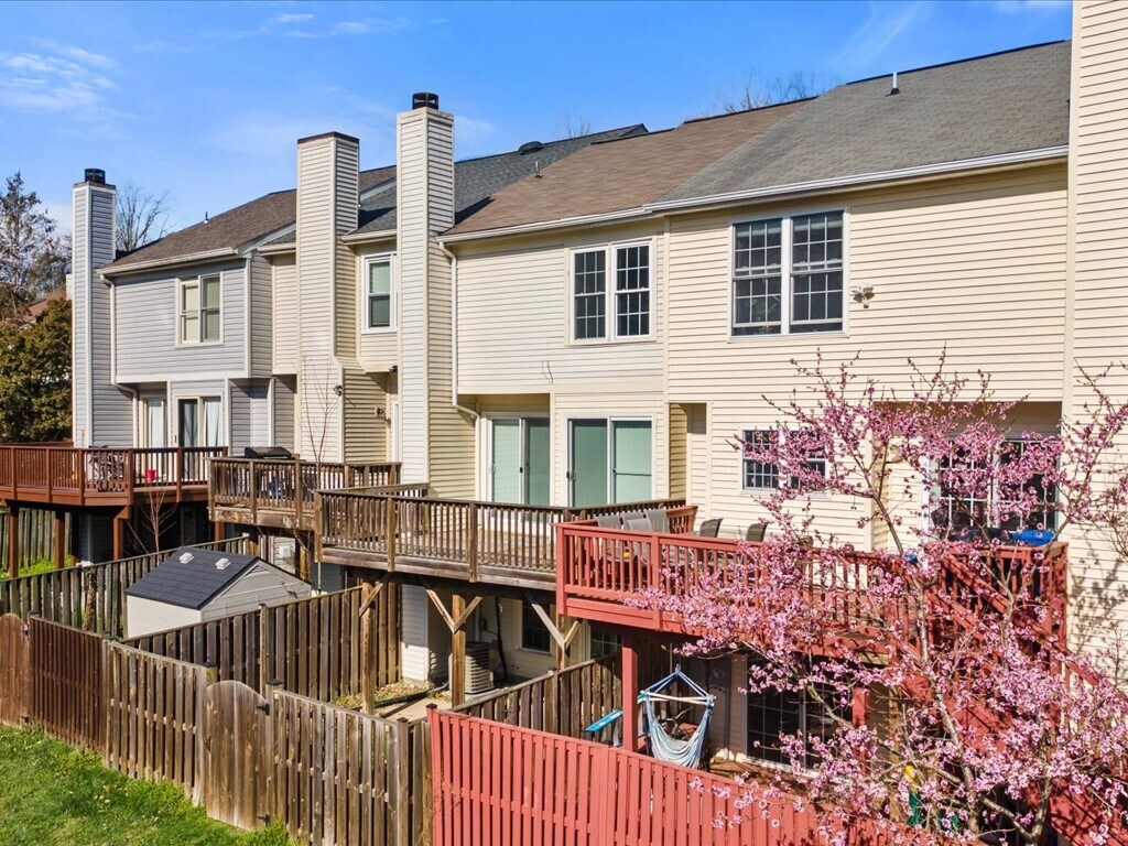 Building Photo - 11553 Hill Meade Ln