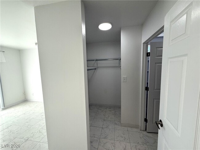 Building Photo - 3924 Mount Charleston Dr