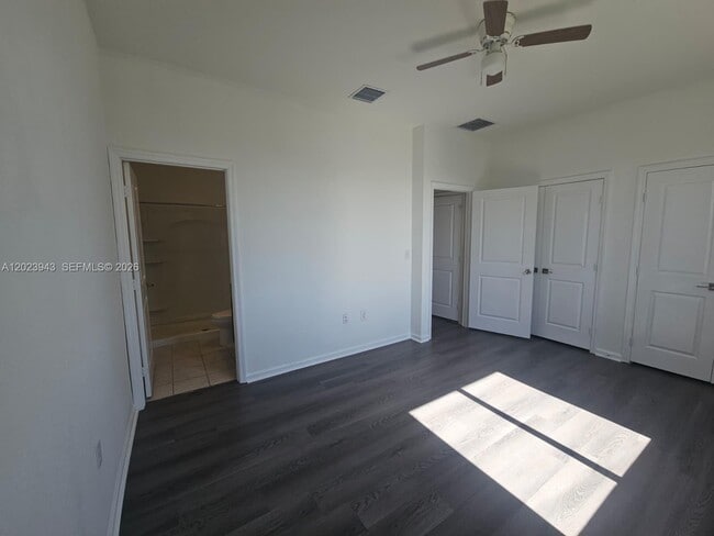 Building Photo - 2944 NW 180th St