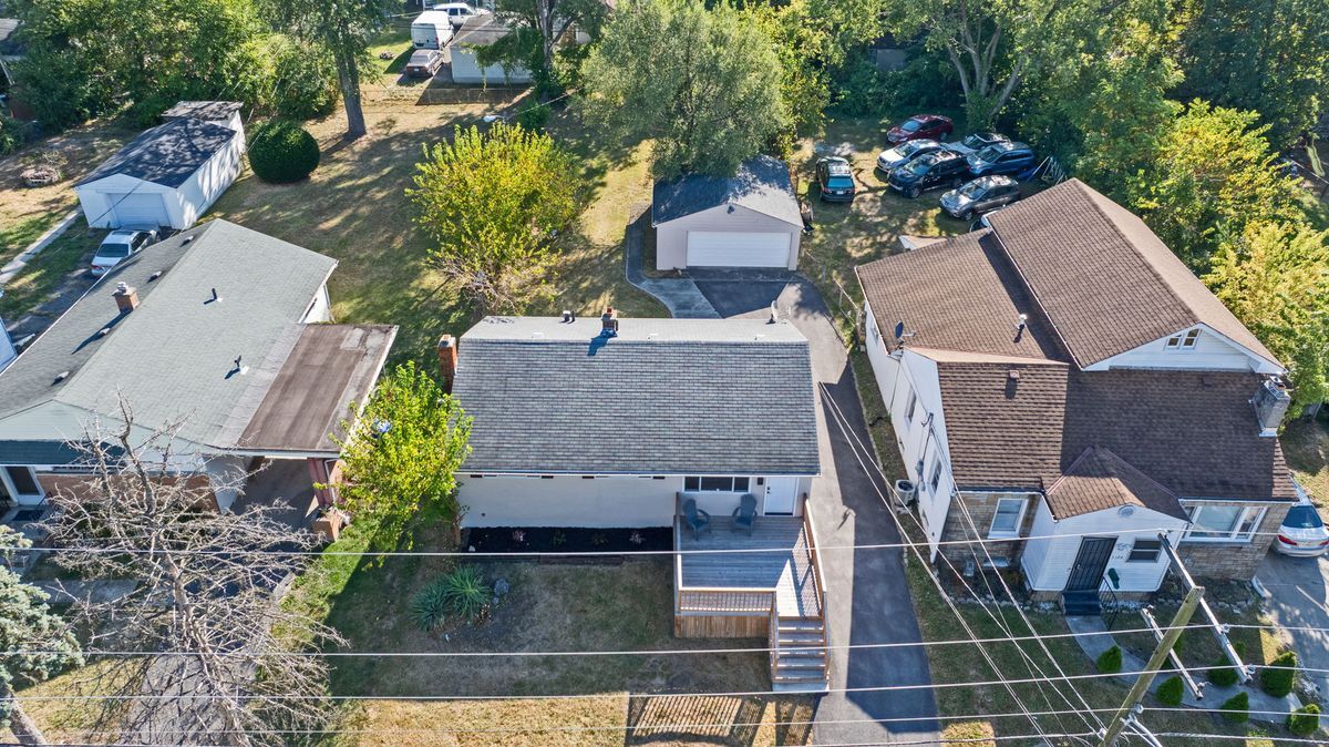 Building Photo - 3134 Medina Ave