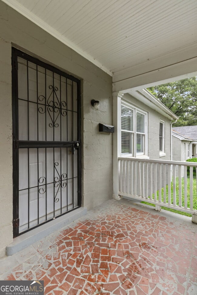 Building Photo - 181 Holderness St SW