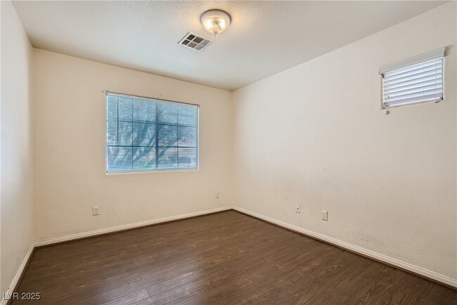 Building Photo - 5716 Blizzard Breeze St