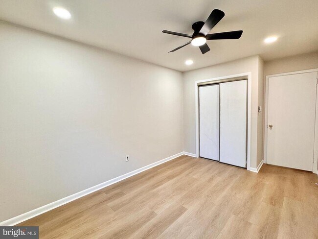 Building Photo - 4800 Sugar Plum Ct