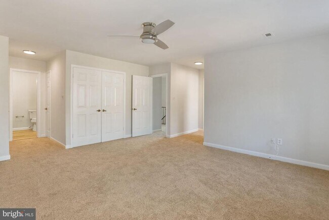 Building Photo - 1454 McLean Mews Ct