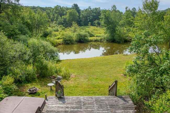 Building Photo - 1087 State Rd