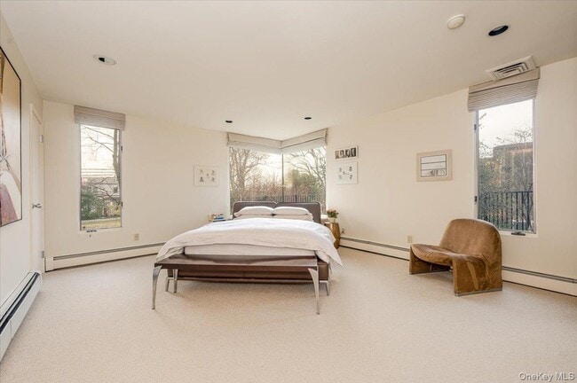 Building Photo - 20 Whitman Rd