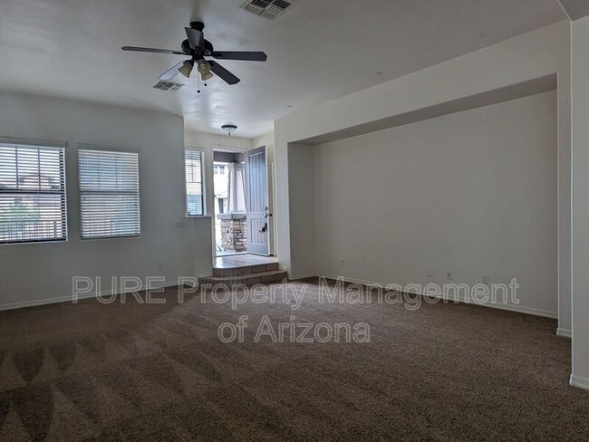 Building Photo - 1457 W Flamingo Dr