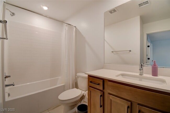 Building Photo - 9246 Rampa St