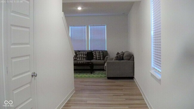 Building Photo - 5916 Sunstone Rd