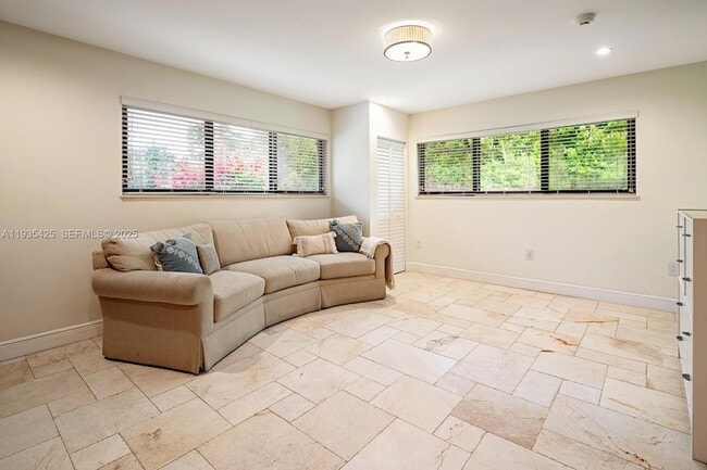 Building Photo - 9890 SW 138th St