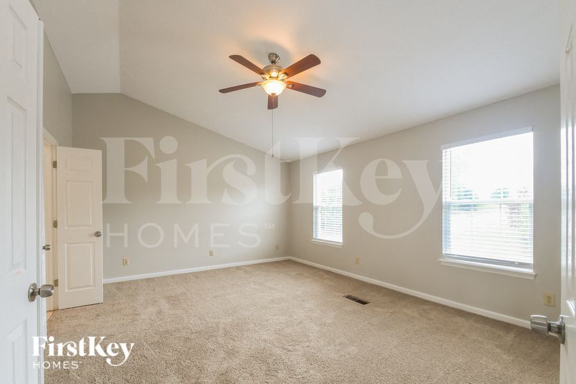 Building Photo - 9757 Scotch Pine Ct