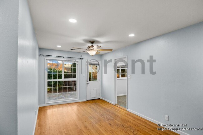 Building Photo - 3848 James Ave