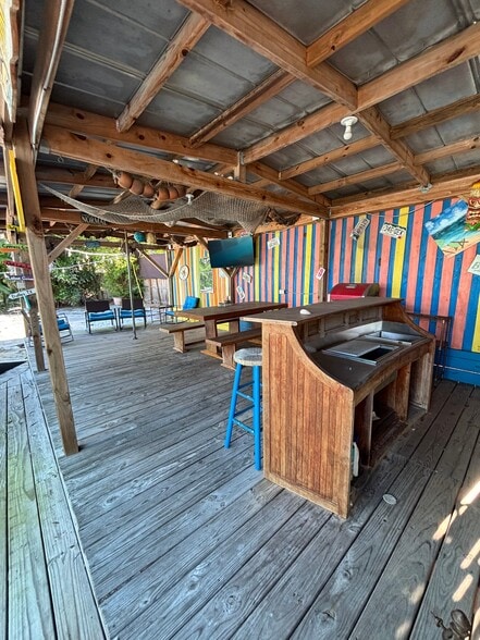 Building Photo - 2 Bed/1 Bath