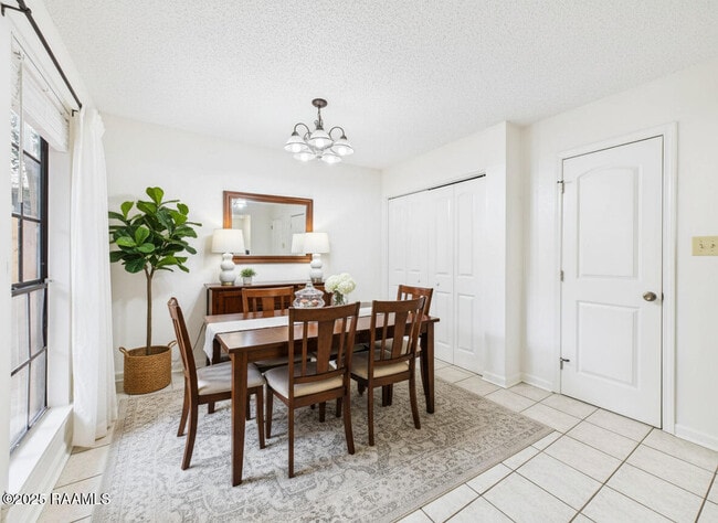 Building Photo - 108 Shekel Dr