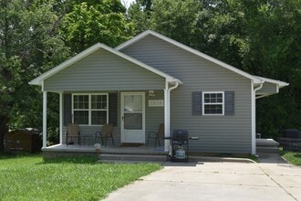 Building Photo - 3 BR in High Point!