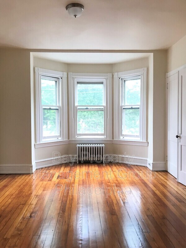 Building Photo - 435 S 51st St
