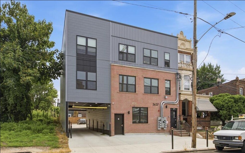 Building Photo - 3637 N 16th St