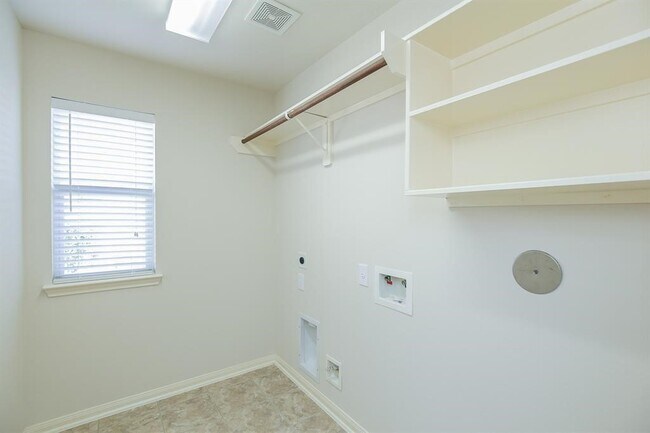 Building Photo - 11414 Ryan Manor Dr