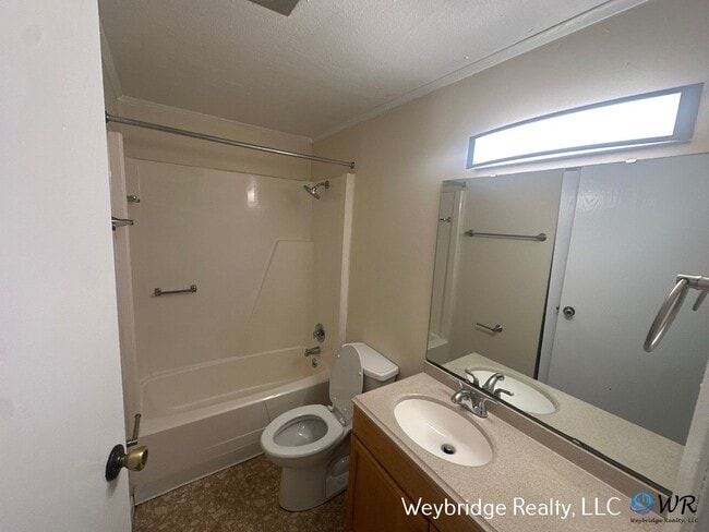 Building Photo - Charming 2 Bedroom Condo with Private Patio in West Chester – $1250/Month