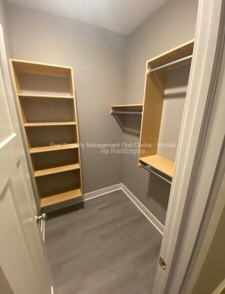 Building Photo - 3318 W 45th St S