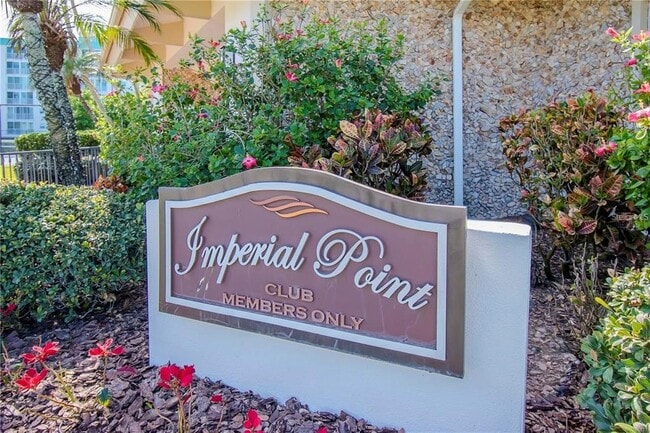 Building Photo - 10351 Regal Dr