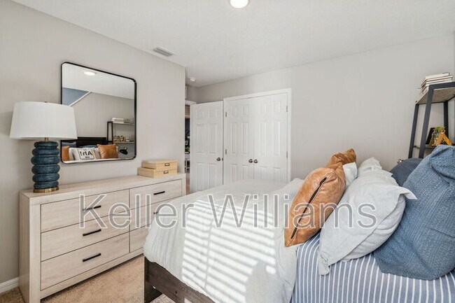 Building Photo - 601 Ambleside Dr