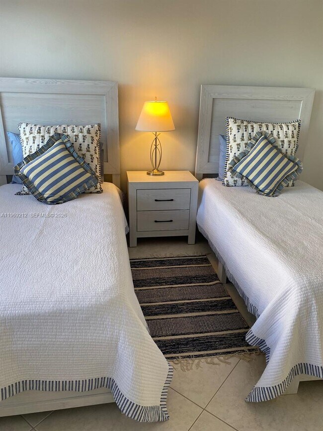 Building Photo - 5100 N Ocean Blvd