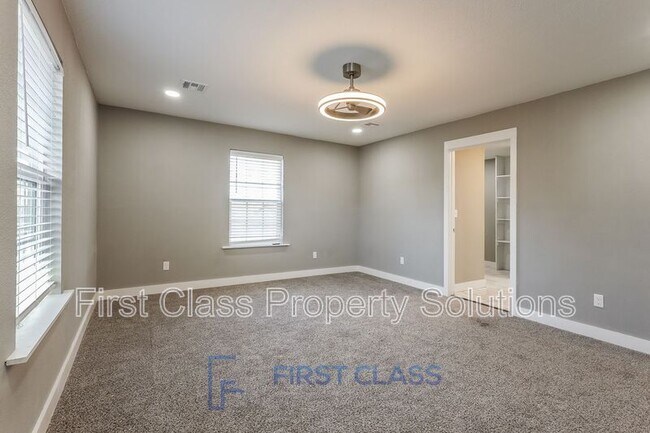 Building Photo - 3605 NW 52nd St