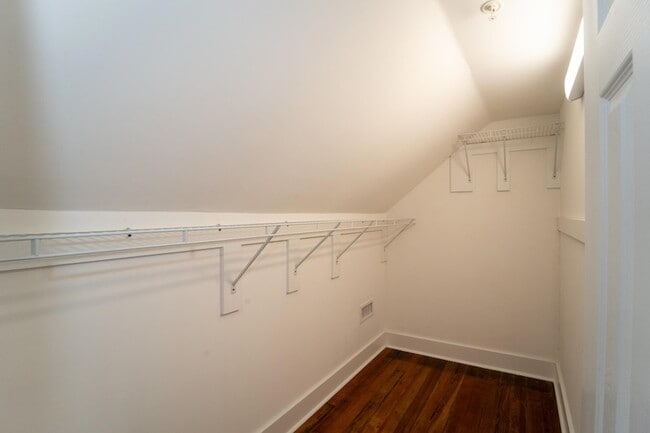 Building Photo - 11 Aviles St