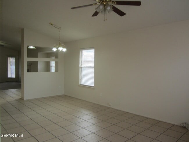 Building Photo - 6572 Dakota Ridge Dr