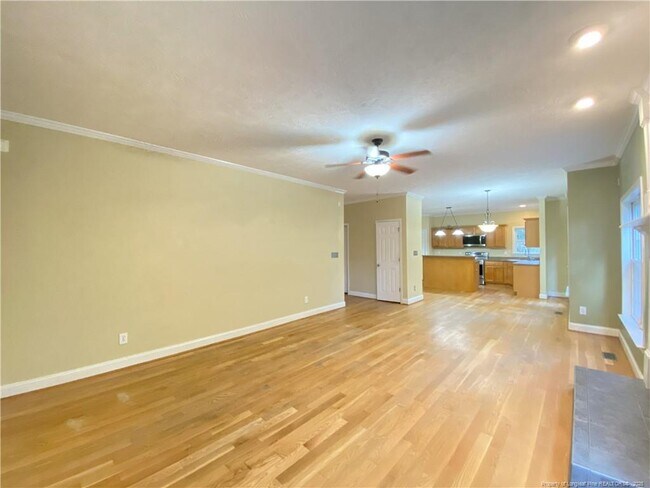 Building Photo - 1058 Carolina Way