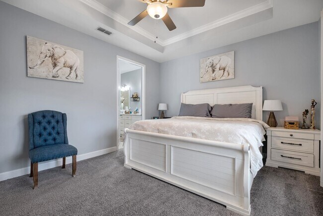 Building Photo - 4354 Bottle Brush Ln