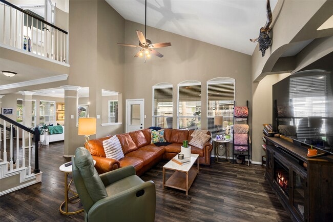Building Photo - 13718 Cardinal Flowers Dr