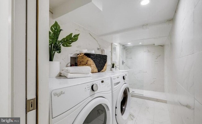 Building Photo - 3021 Dumbarton St NW