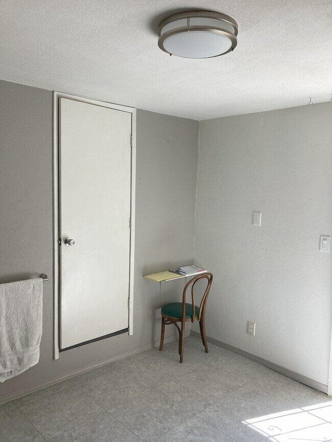 Building Photo - 4920 4th Ave