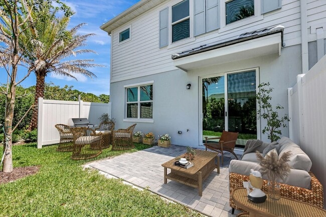 Building Photo - 229 Preserve Trl S