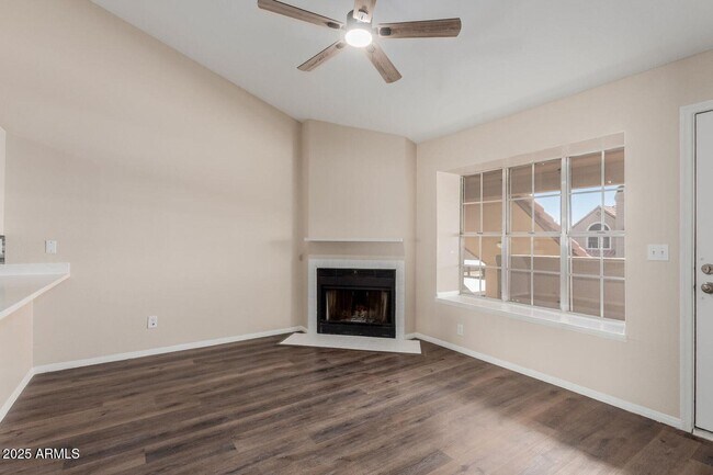 Building Photo - 4601 N 102nd Ave