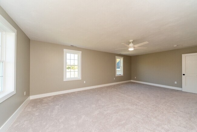 Building Photo - 61 Boutelle Rd