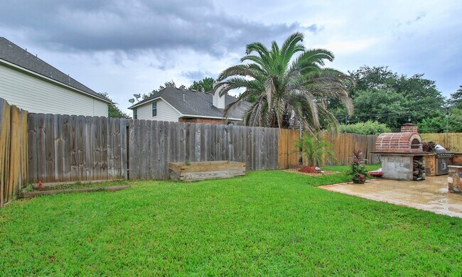 Building Photo - 16706 Mallory Bridge Dr