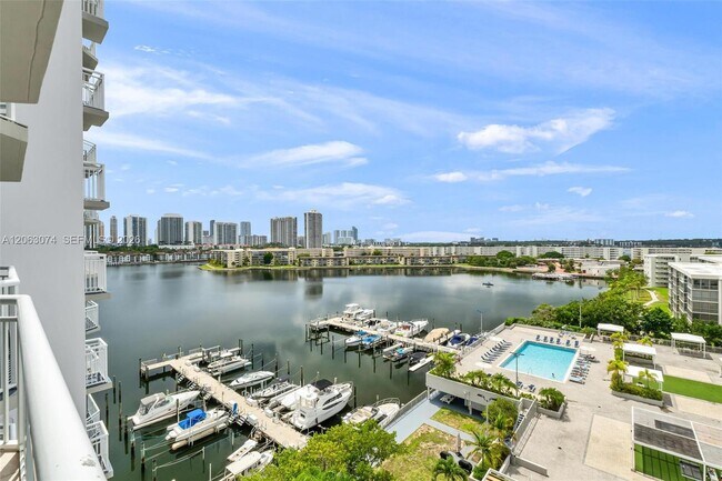 Building Photo - 18071 Biscayne Blvd