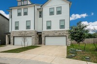 Building Photo - Luxurious 3/3.5 in The Preserve at the Dom...