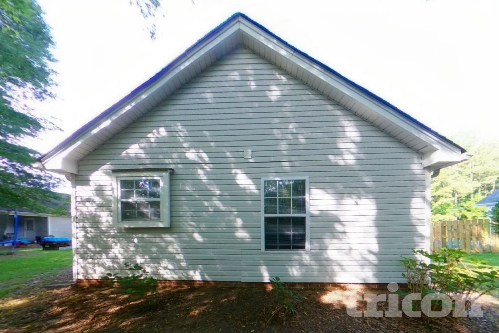 Building Photo - 562 Chisolm Way