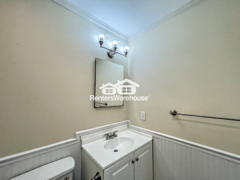 Building Photo - 3717 Cardinal Ln