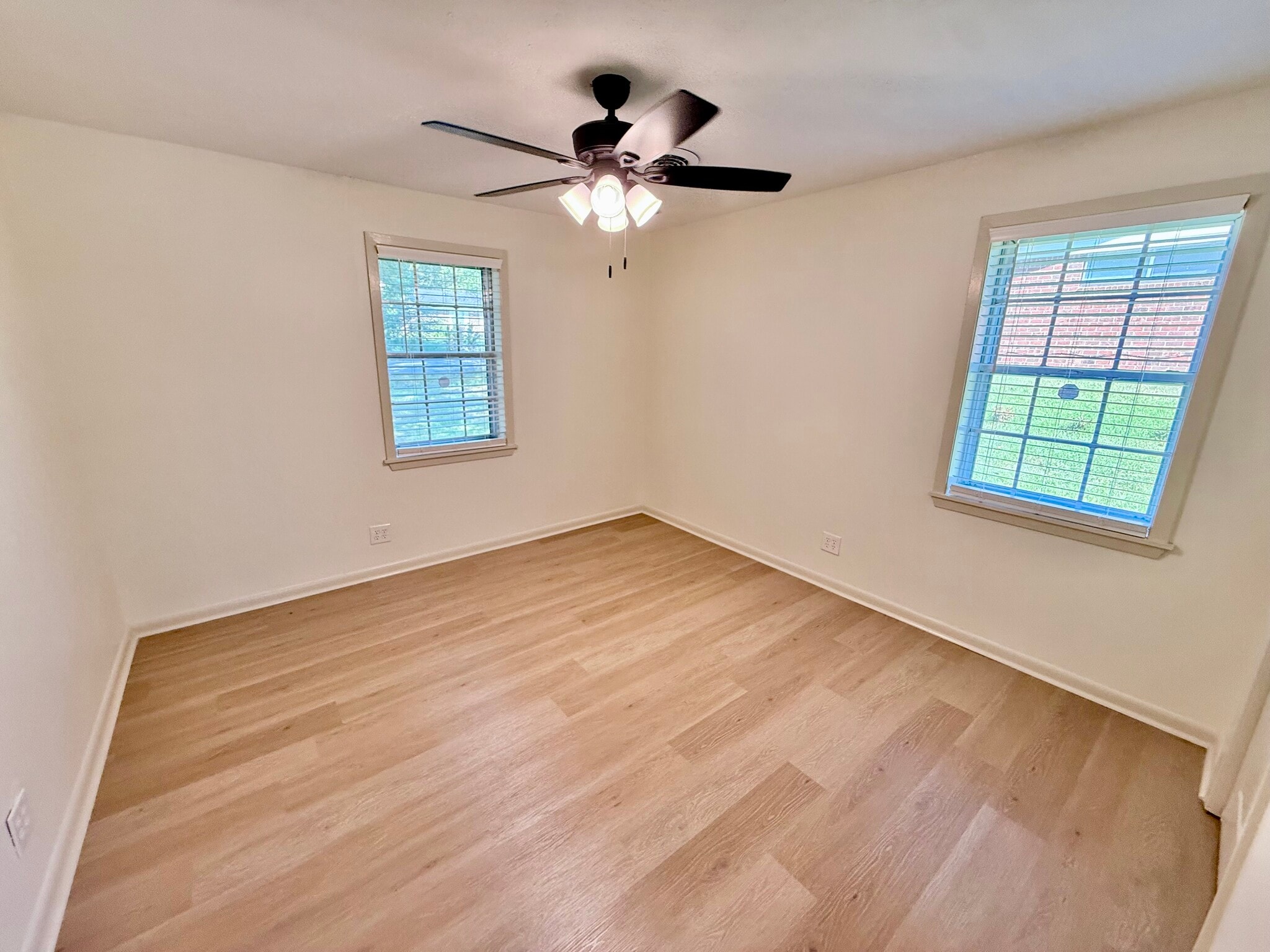Master - 246 Knight Dr