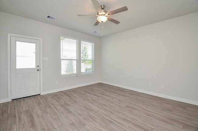 Building Photo - 21102 Armstrong County Dr