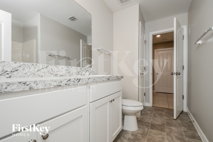 Building Photo - 6623 Waterton Dr