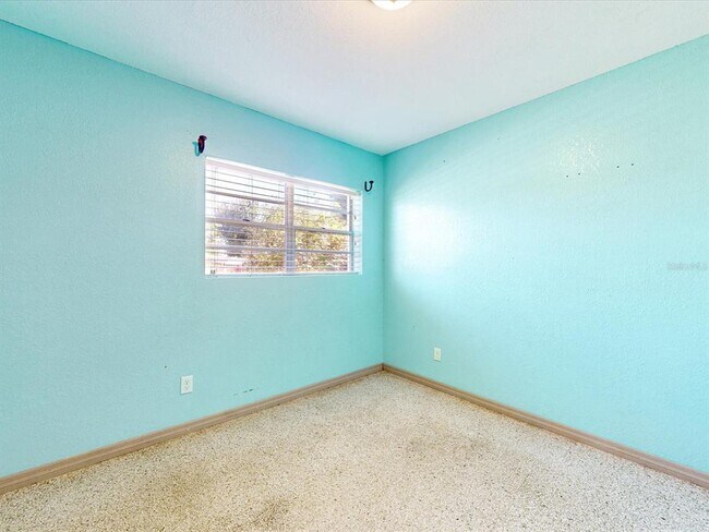 Building Photo - 2502 N Beaumont Ave